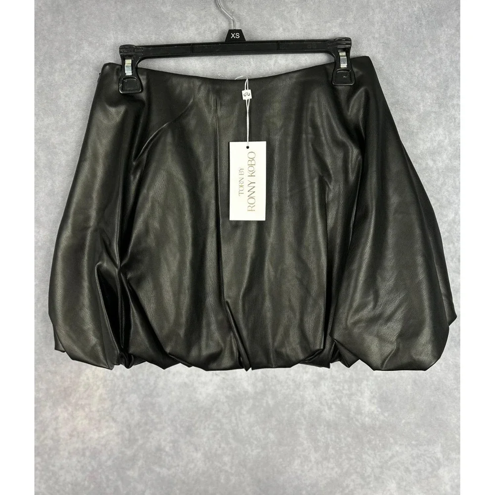Torn by Ronny Kobo Paloma‎ Skirt Black Faux Leather Bubble Hem